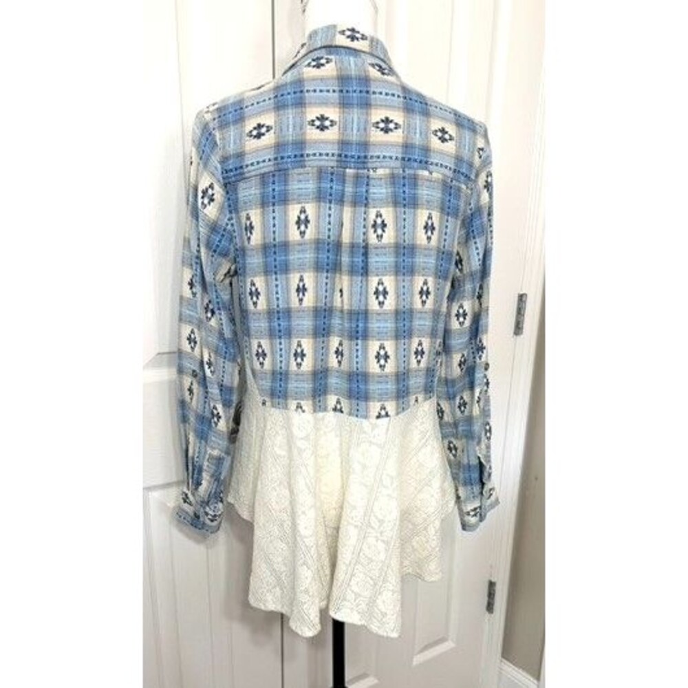 Lola P Button Up Shirt Size S Blue Plaid Lace Hem Boho Western Cotton‎ Top